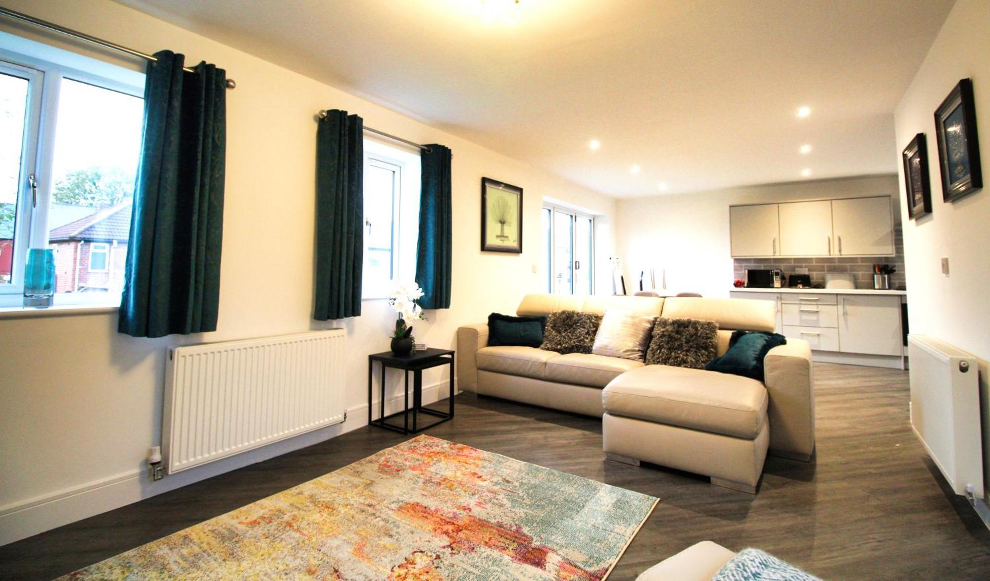 Rotherham - Rawmarsh - Great Customer Feedback - 2 Bed Bungalow - New Build - High End Furnishings - Wheel Chair Accessible - Large Enclosed Garden - Dog Friendly Dış mekan fotoğraf
